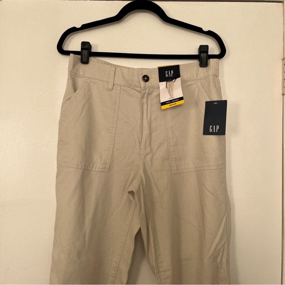 GAP Cream Chinos Versatile Cotton Blend